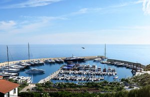 15 x 5 Metre Berth/Mooring Marina Cala del Forte Monoco For Sale